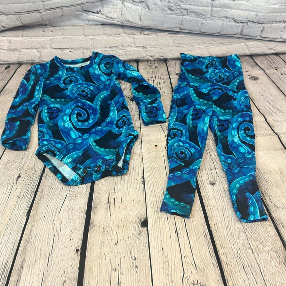 Muse Threads Octopus Tentacle Bamboo Bodysuit and Leggings